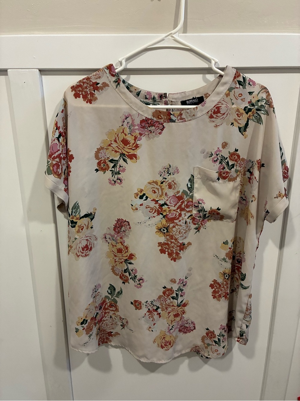 Buffalo David Bitton Cream Floral Short-Sleeve Top with Pink & Yellow Blooms